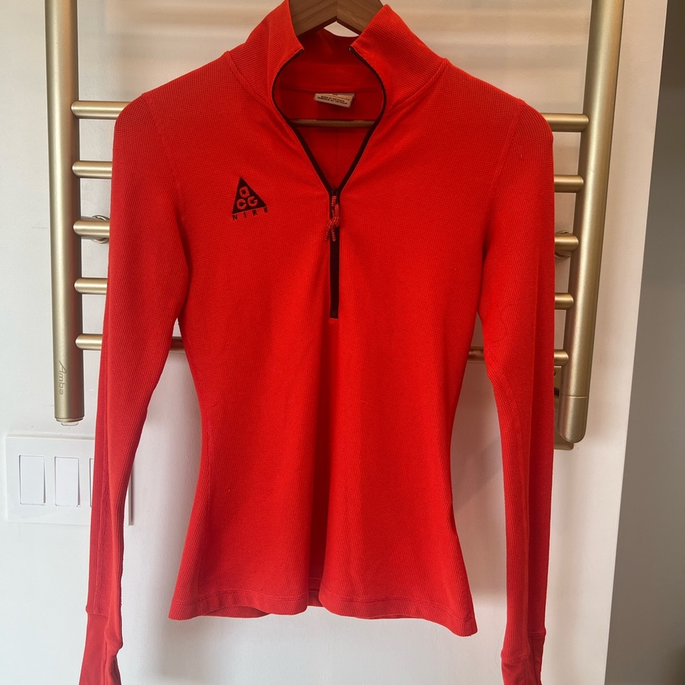 Nike Women's Bright Red Long Sleeve Top, size S